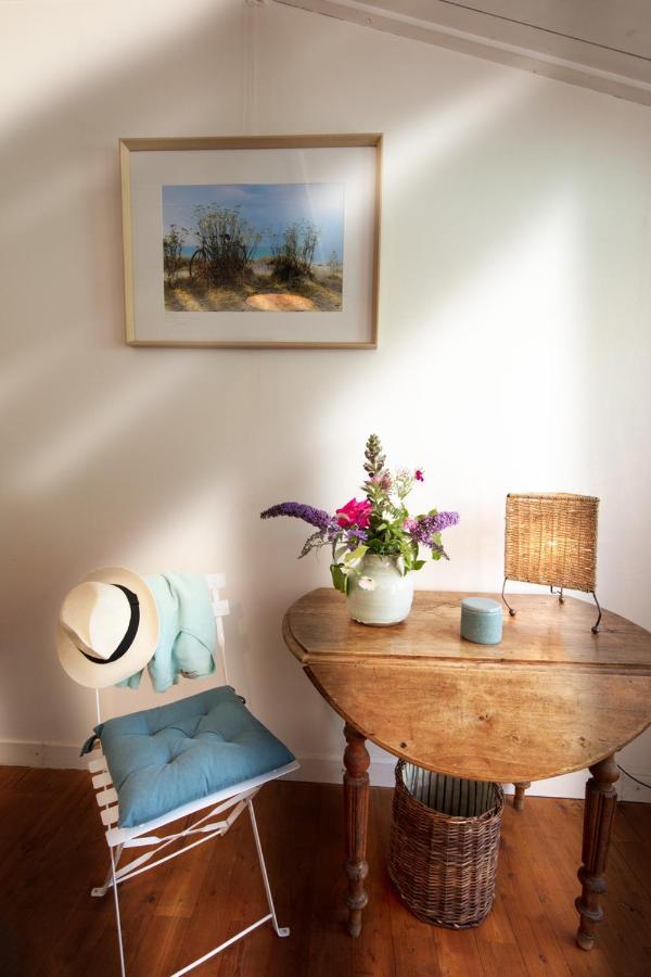 Bed and Breakfast La Venelle De Jericho Ла-Рошель Экстерьер фото